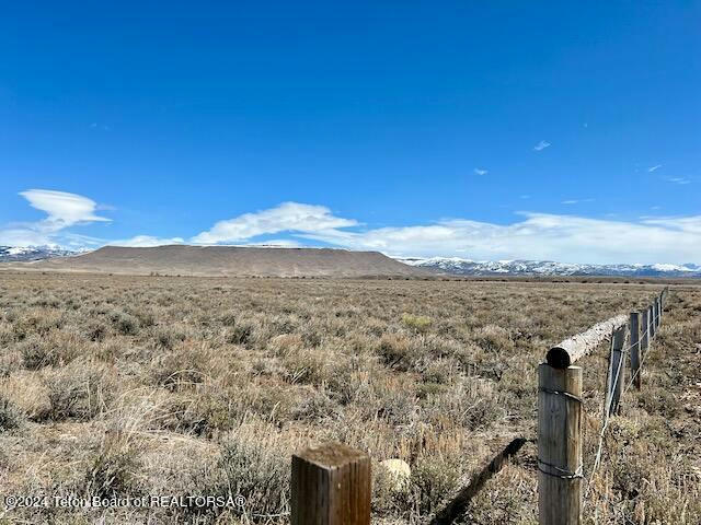 18 HAY MEADOW DR, PINEDALE, WY 82941, photo 1 of 7