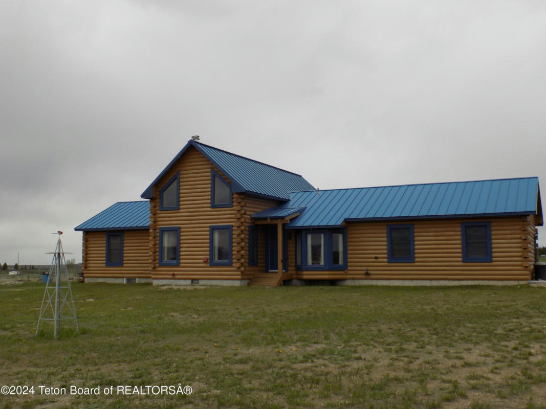 6 BLACK BEAR RD, PINEDALE, WY 82941, photo 1 of 54