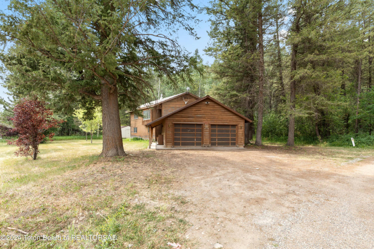 328 BRIDGER HOMES RD, ALPINE, WY 83128, photo 1 of 25