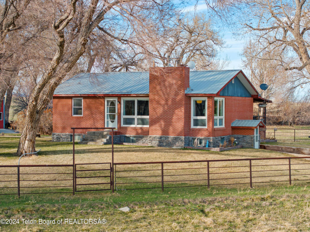 365 STATE HIGHWAY 133, PAVILLION, WY 82523, photo 1 of 43