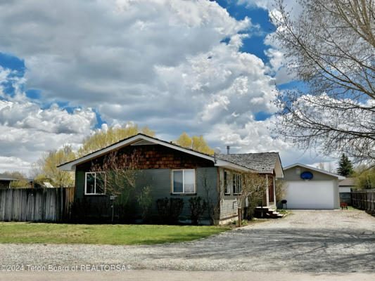 421 S ASHLEY AVE, PINEDALE, WY 82941 - Image 1