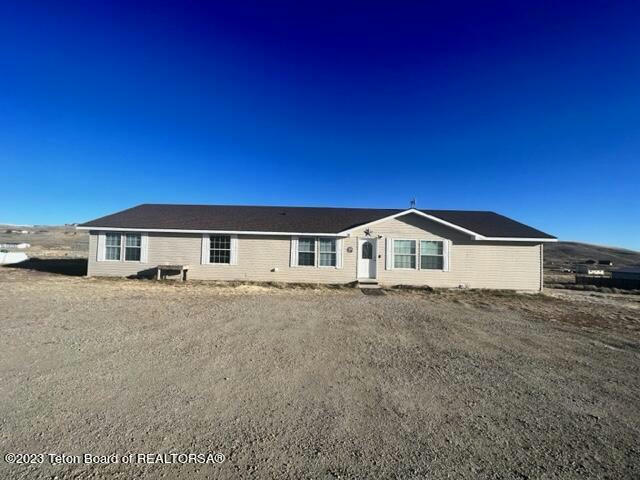 30 OSAGE TRL, PINEDALE, WY 82941, photo 1 of 50