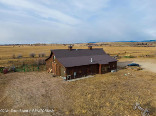 156 OLD BRAZZIL RANCH RD, PINEDALE, WY 82941, photo 5 of 28