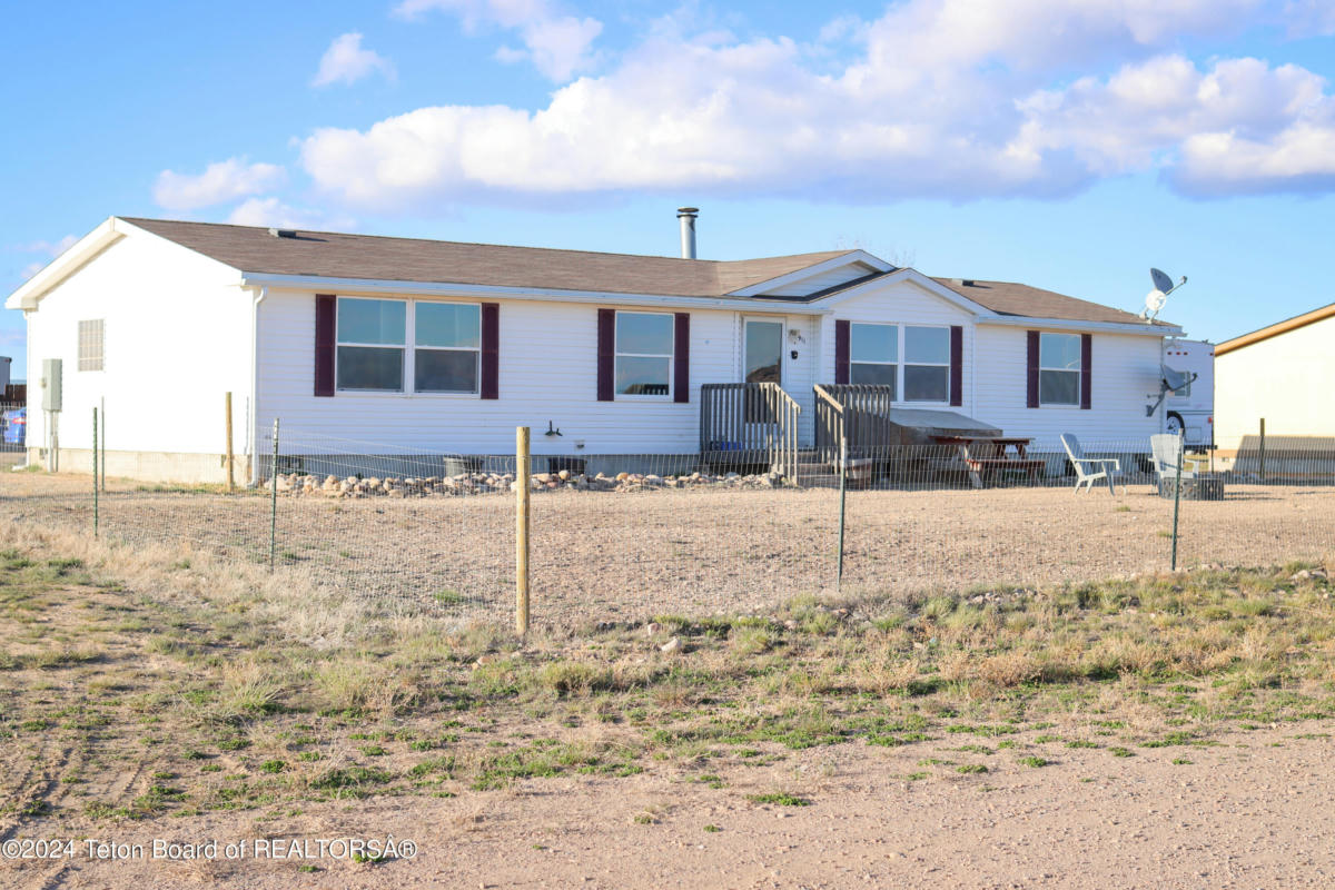 911 E 2ND ST, MARBLETON, WY 83113, photo 1 of 17